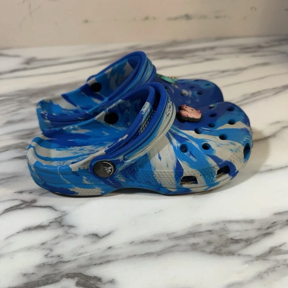 Tie Dye Classic Marbled Crocs CROCS Kids Sz 13 Classic Marbled Clogs Blue White Tie Dye Slip On Shoes 